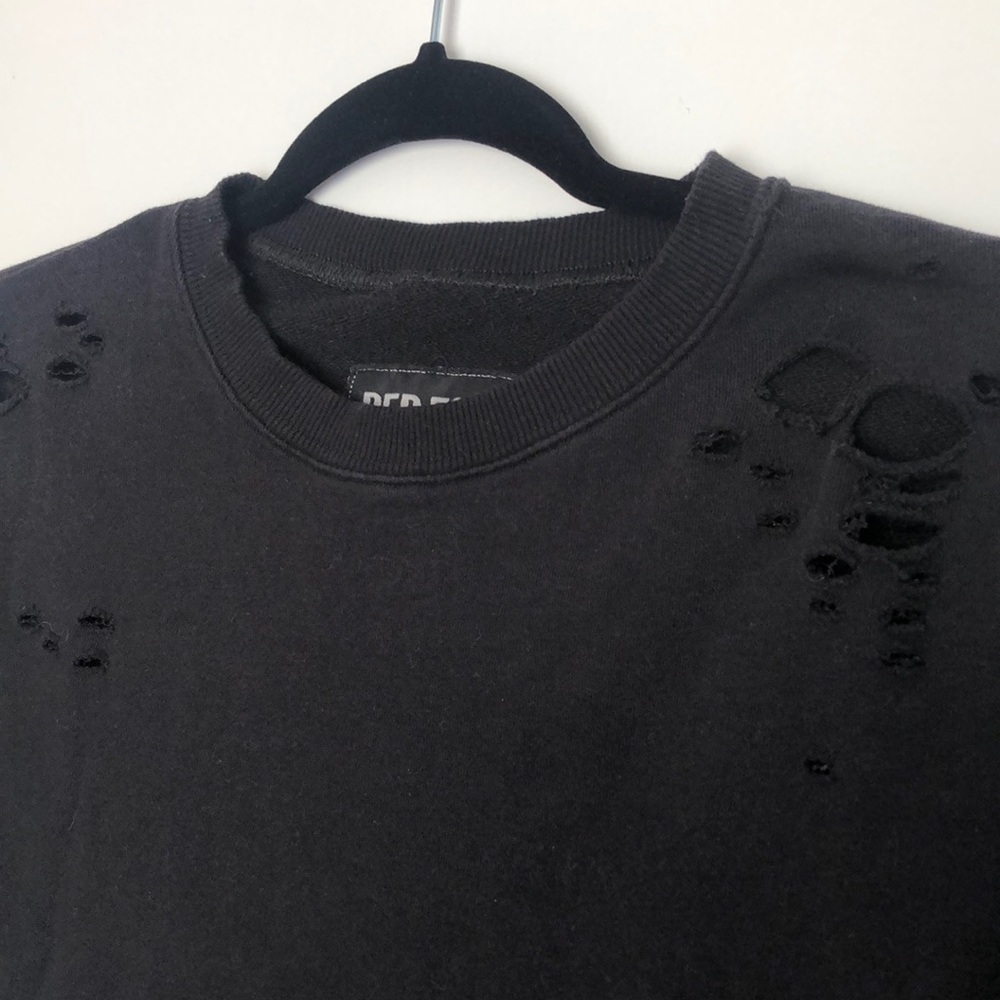 Cropped Distressed Top - Picture 3 of 7